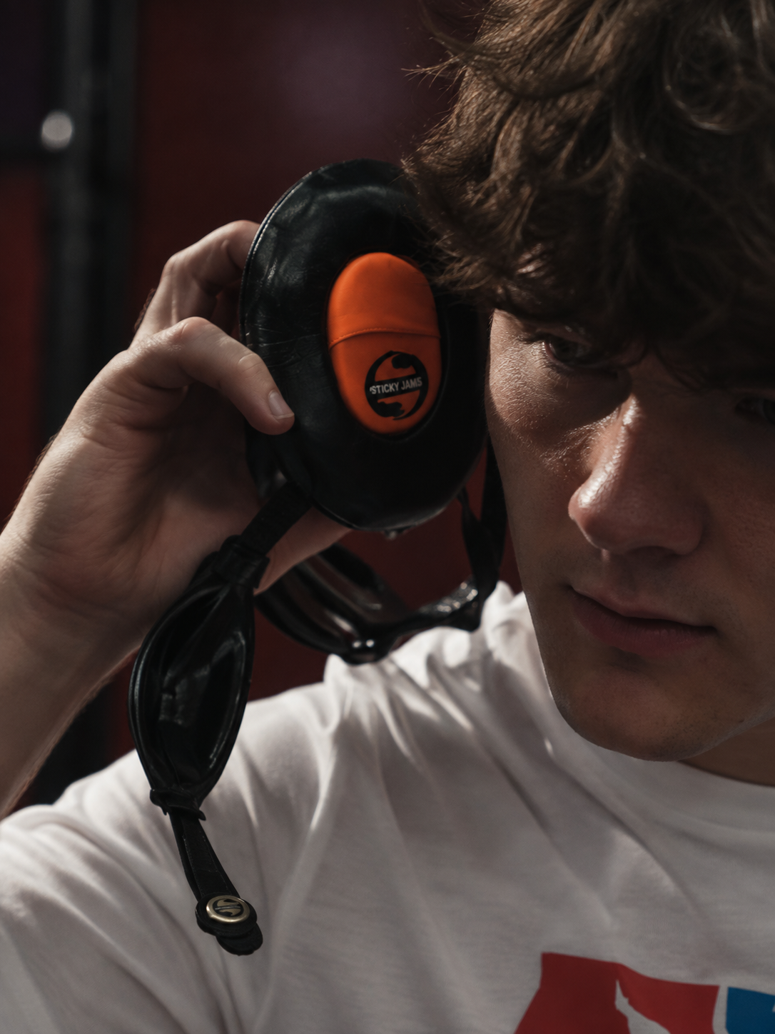 LISTEN IN  MOTION.